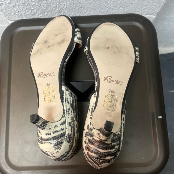 Rowen Black and Cream Patterned Heels - Picture 6 of 6